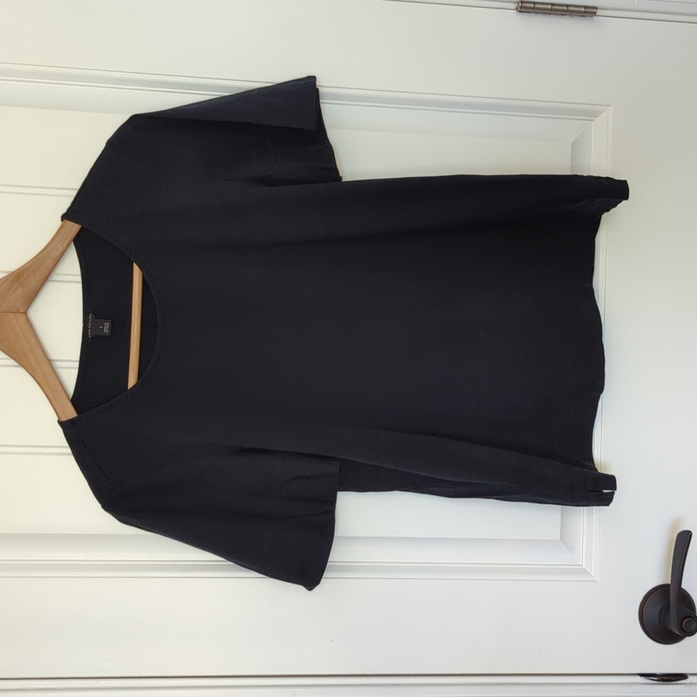 100%Cotton Black  Ann Taylor Tee